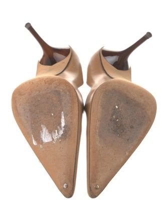 Michael Kors Leather Pumps