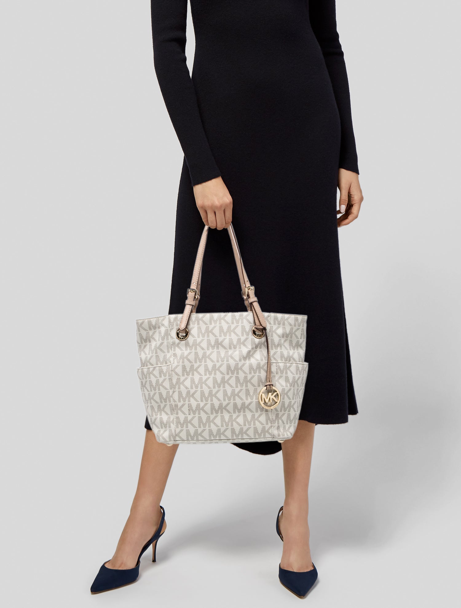Michael Michael Kors Bucket Bag