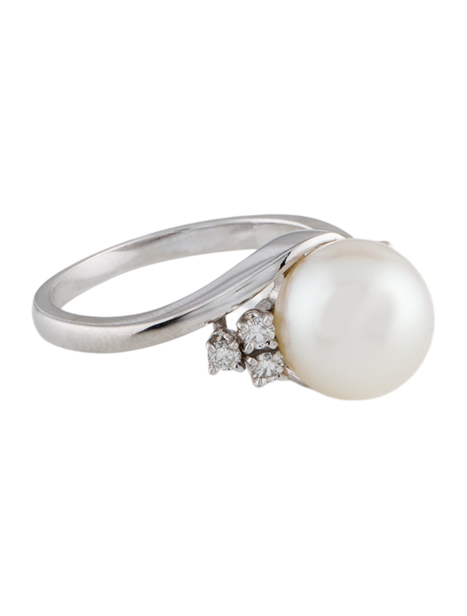Mikimoto Platinum Pearl & Diamond Cocktail Ring
