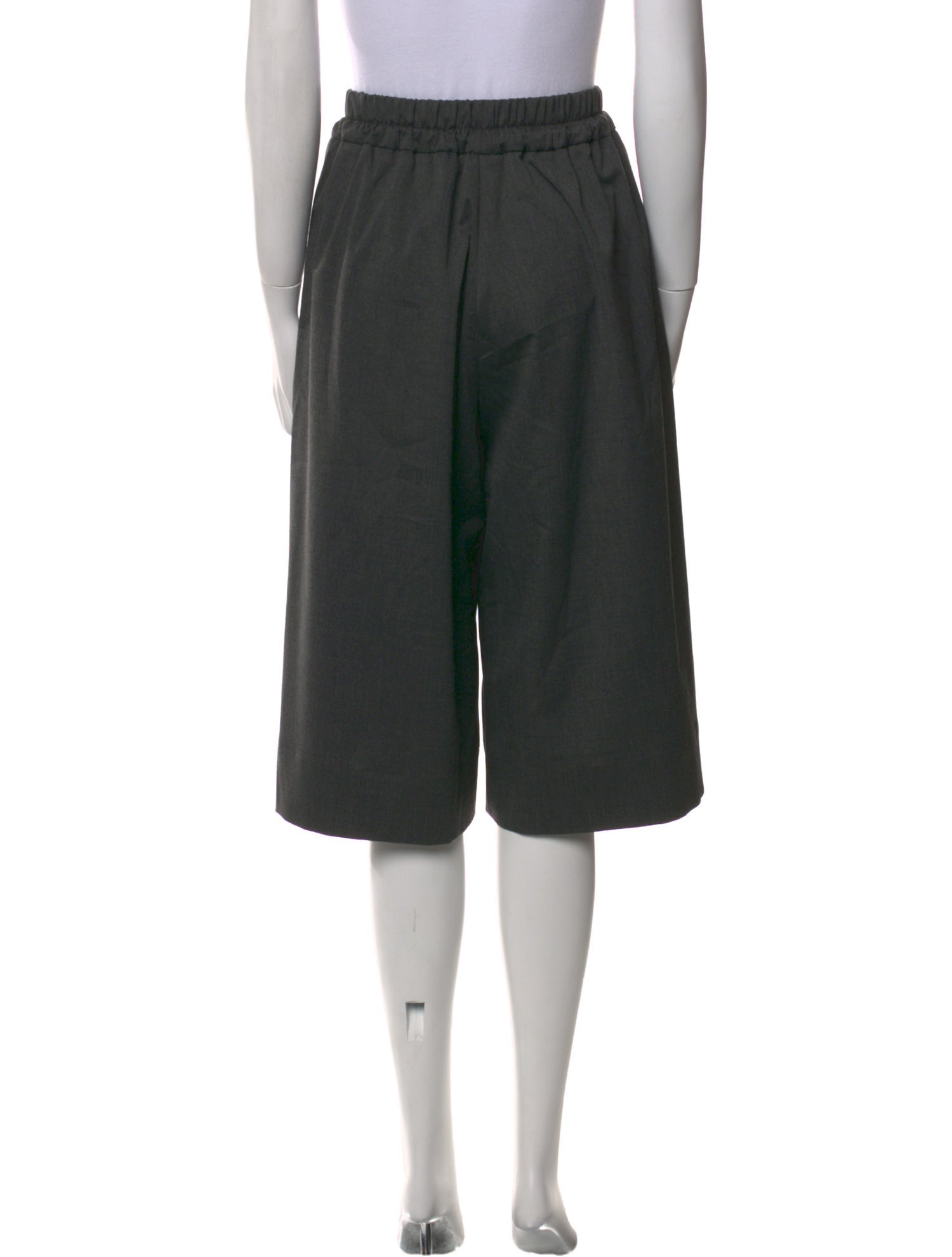 Momoni Knee-Length Shorts