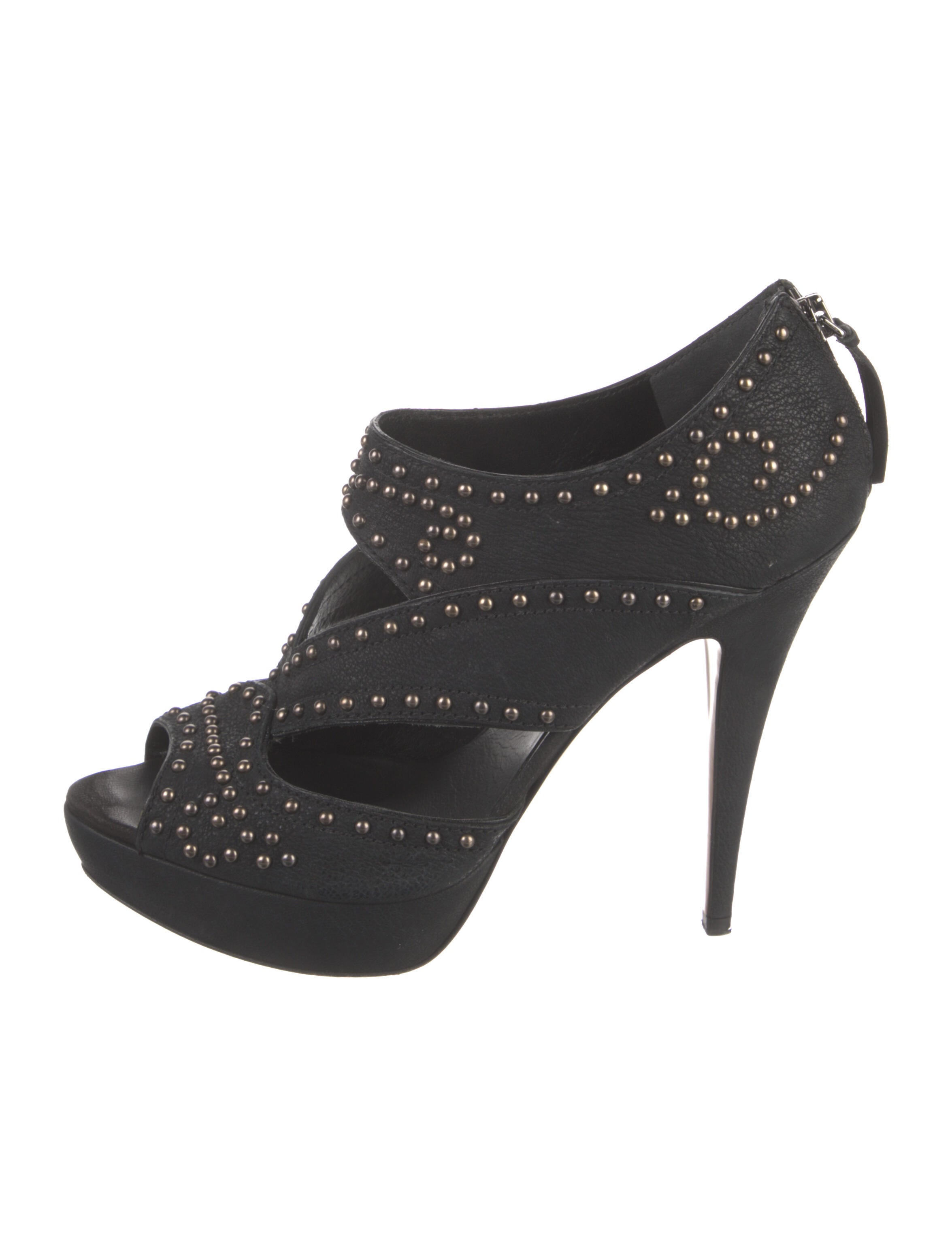 miu miu pumps black