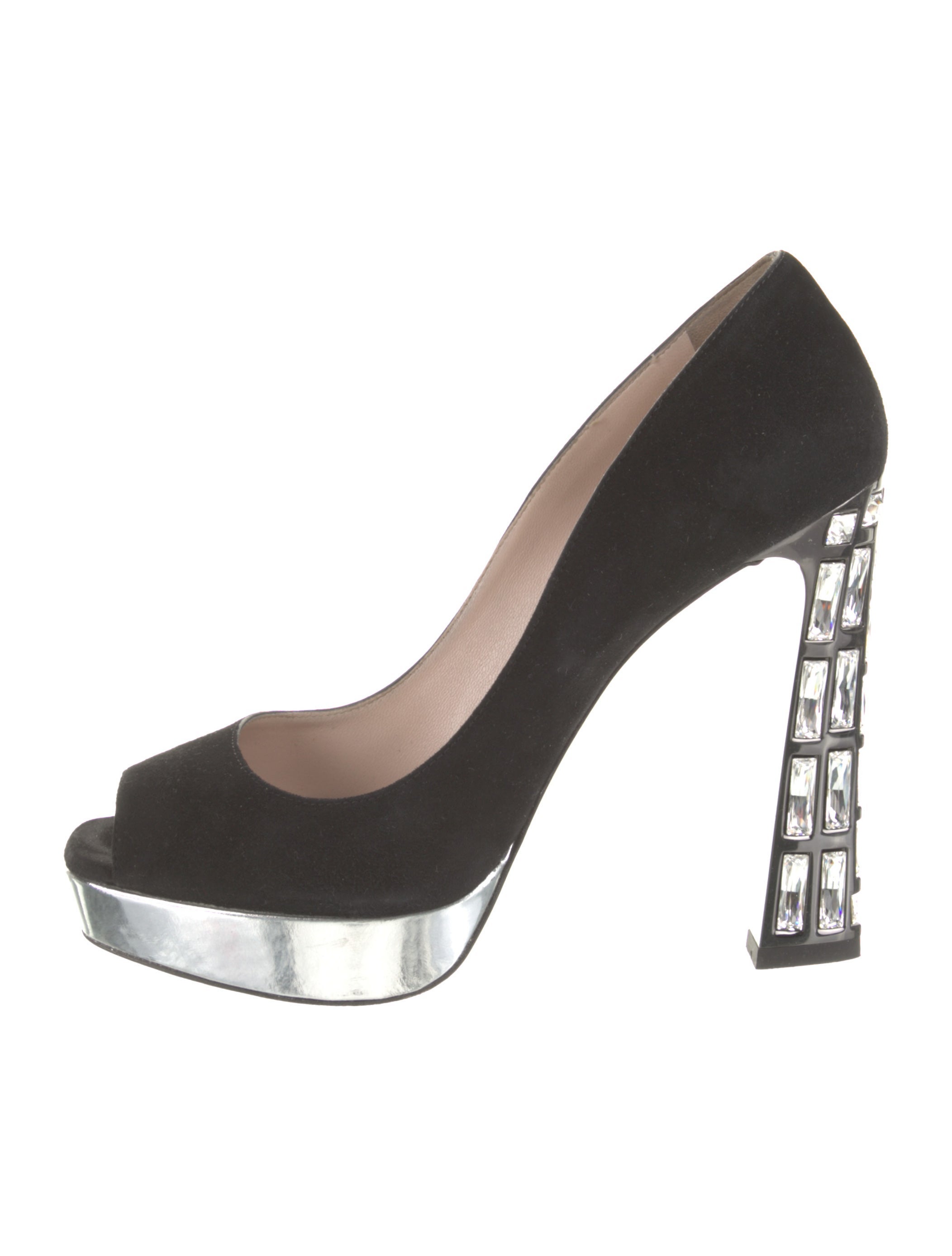 miu miu black pumps