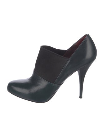 Miu Miu Leather Pumps