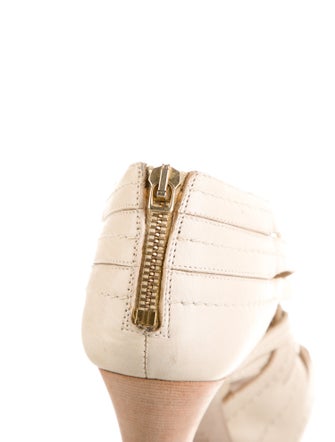 Miu Miu Leather Pumps