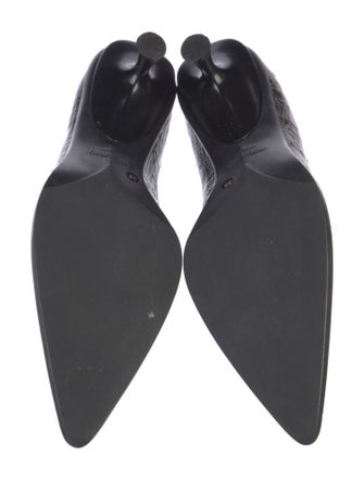 Miu Miu Leather Pumps