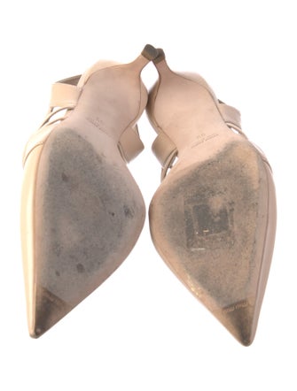 Miu Miu Leather Keyhole Accent T-Strap Pumps