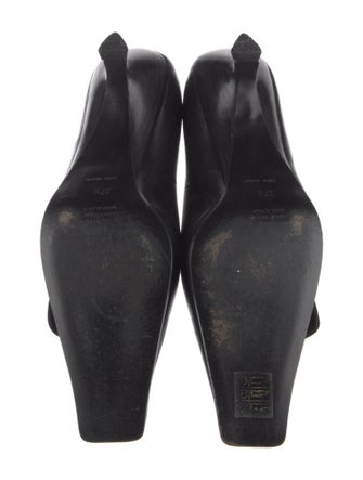 Miu Miu Leather Pumps