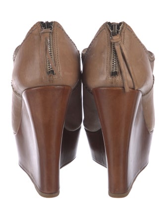 Miu Miu Leather Pumps