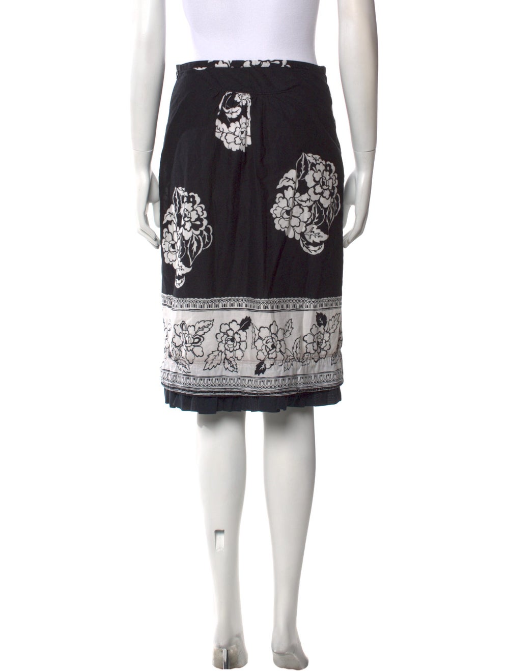 Miu Miu Skirt Vintage From the Spring/Summer 2002… - image 3