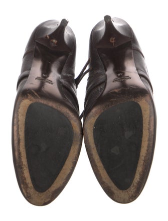 Miu Miu Leather Pumps