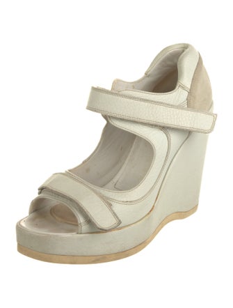 Miu Miu Leather Pumps