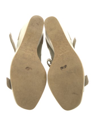 Miu Miu Leather Pumps