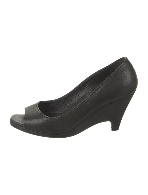 Miu Miu Leather Pumps