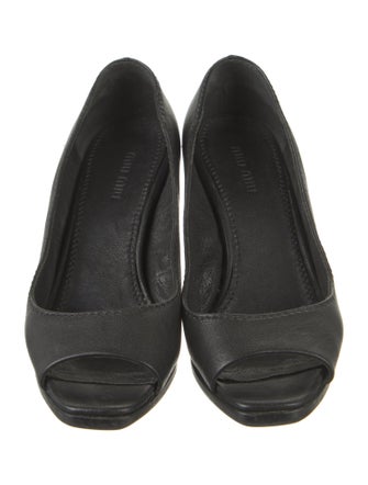Miu Miu Leather Pumps