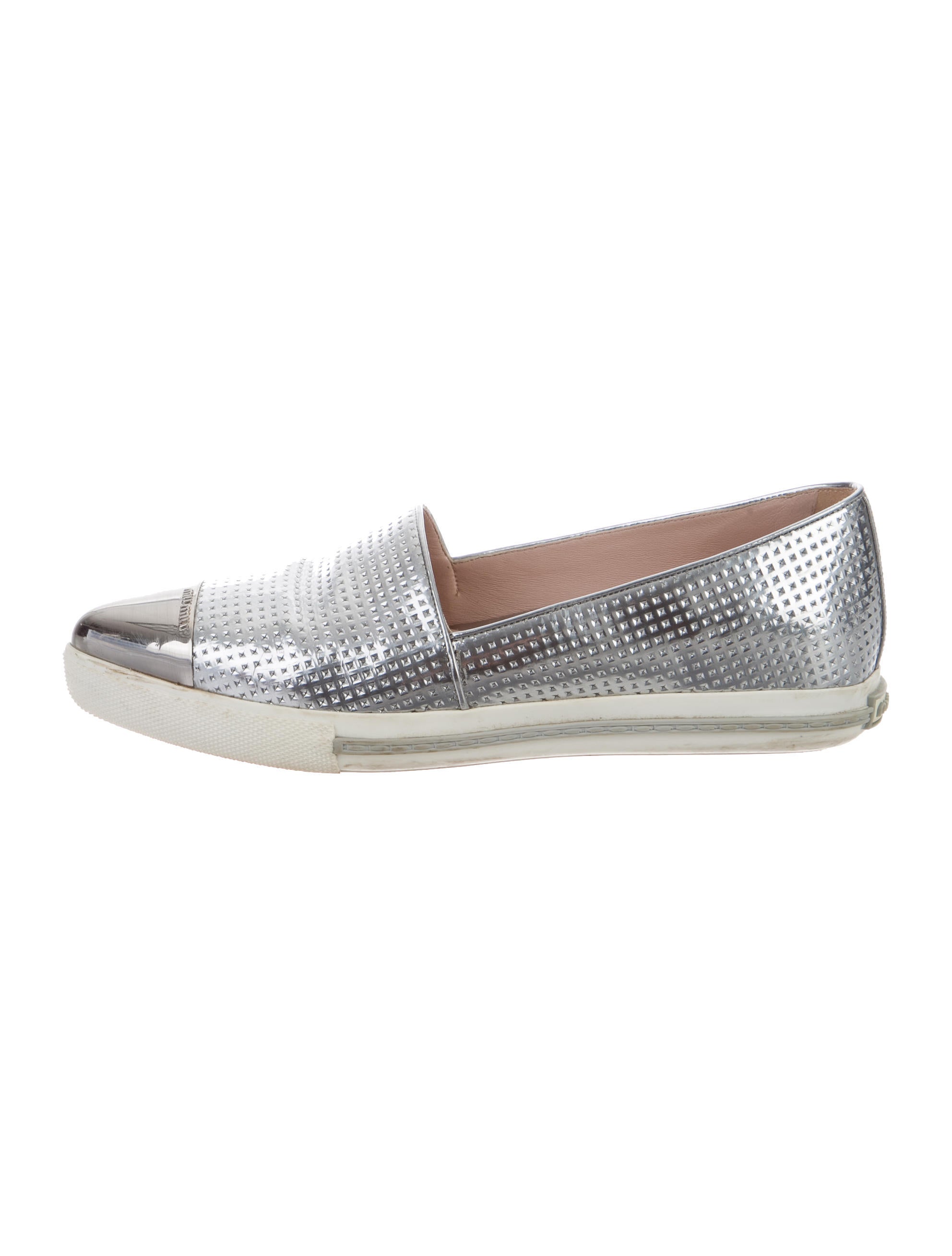 miu miu metallic slip on sneakers shoes miu47746 the realreal miu miu metallic slip on sneakers shoes miu47746 the realreal