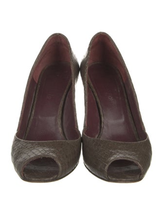 Max Mara Leather D'Orsay Pumps