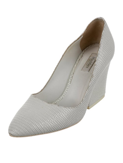 Max Mara Embossed Leather Pumps