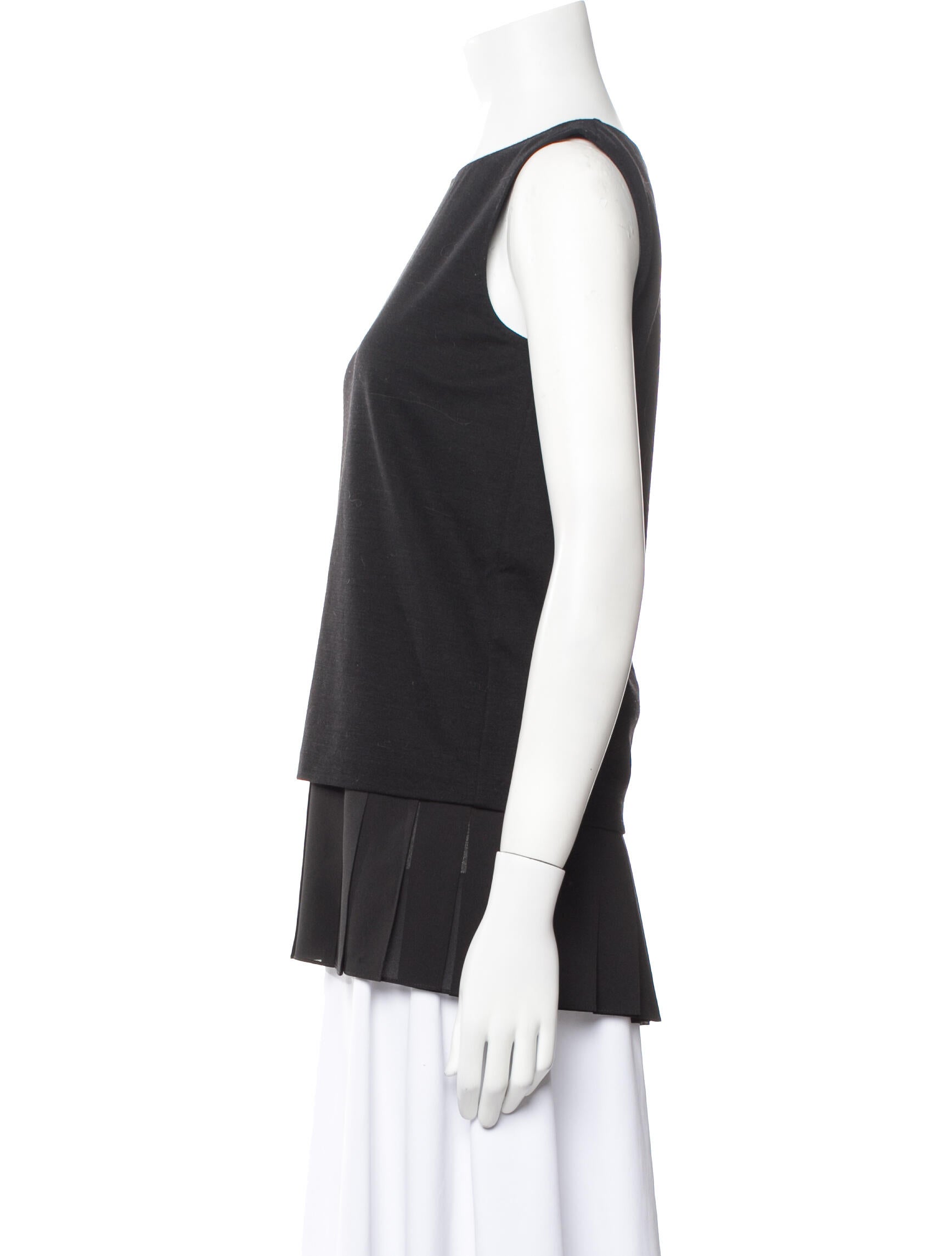 Max Mara Bateau Neckline Sleeveless Top