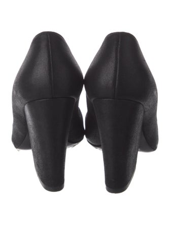 Max Mara Suede Pumps