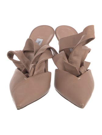 Max Mara Leather D'Orsay Pumps