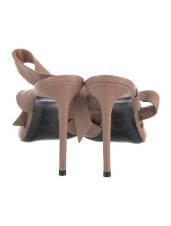 Max Mara Leather D'Orsay Pumps