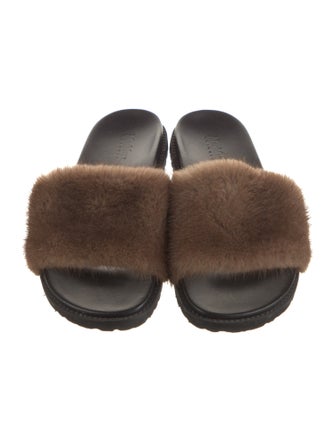 Max Mara Slides