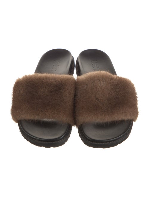 Max Mara Slides