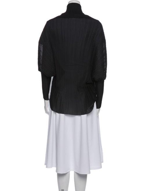 Max Mara Pleated Accents Robe