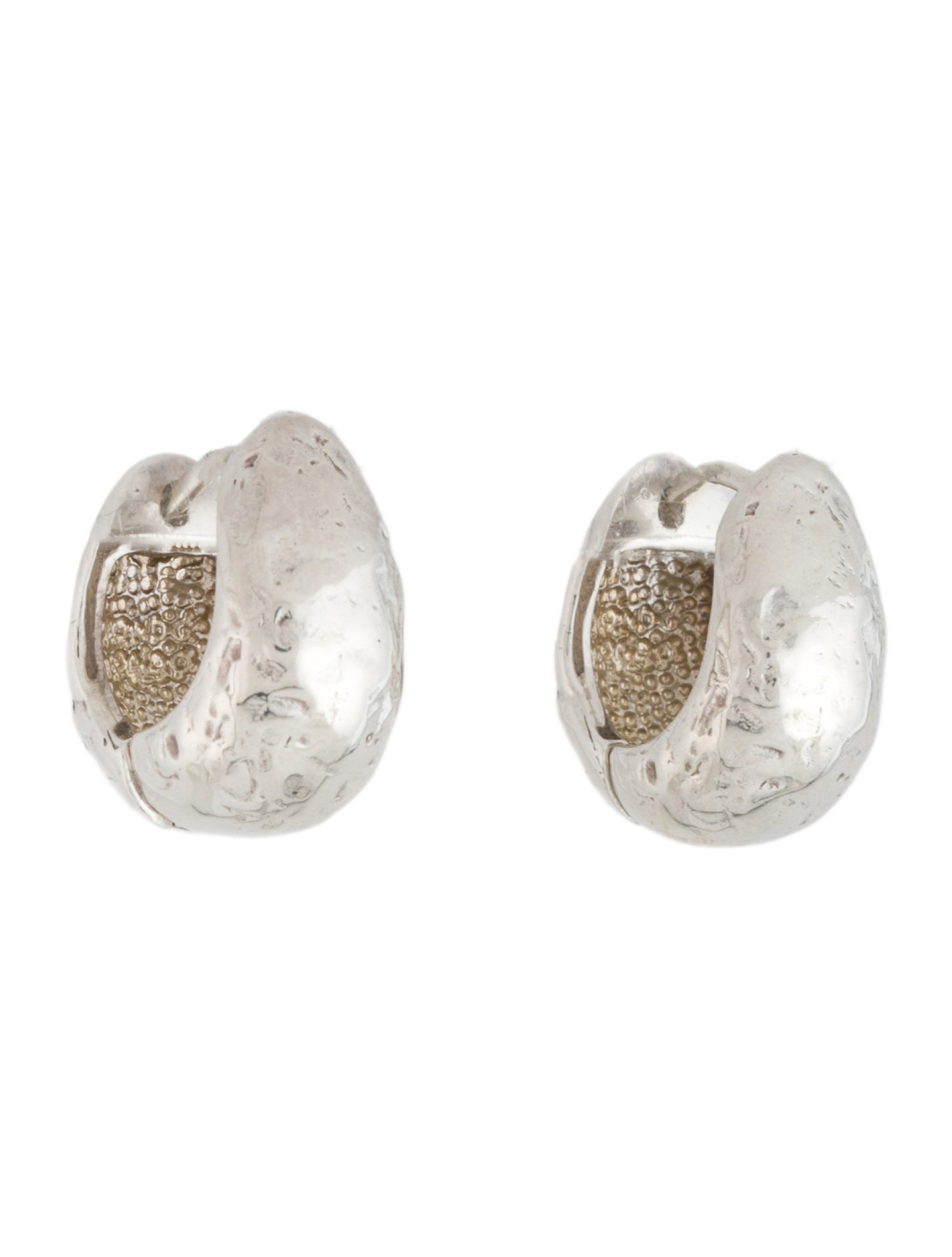 Mondo Mondo Cosmopolitan Huggie Earring