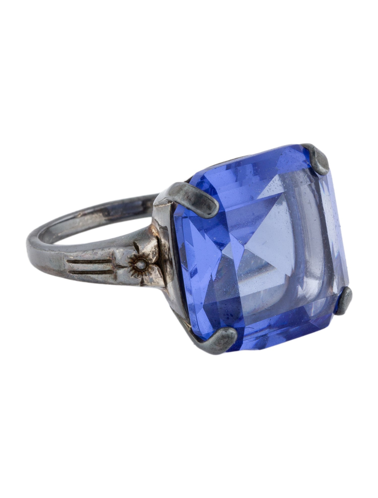 Mondo Mondo Glass Leroy Cocktail Ring