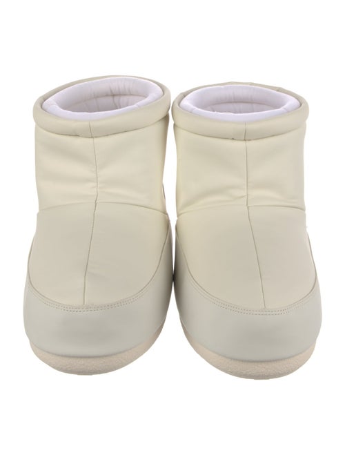Moon Boot Leather Boots