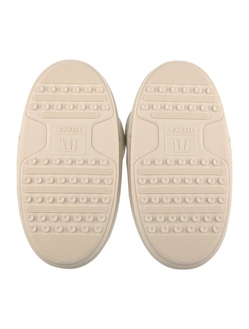 Moon Boot Leather Boots