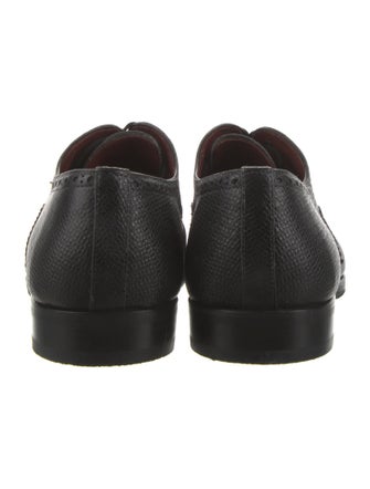 Magnanni Leather Eyelet Trim Oxfords