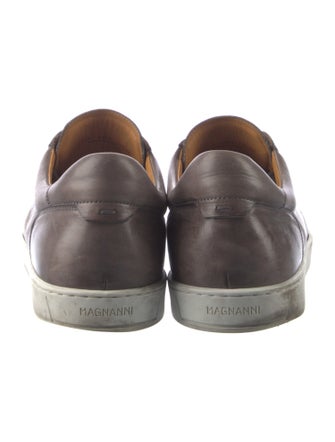Magnanni Leather Sneakers