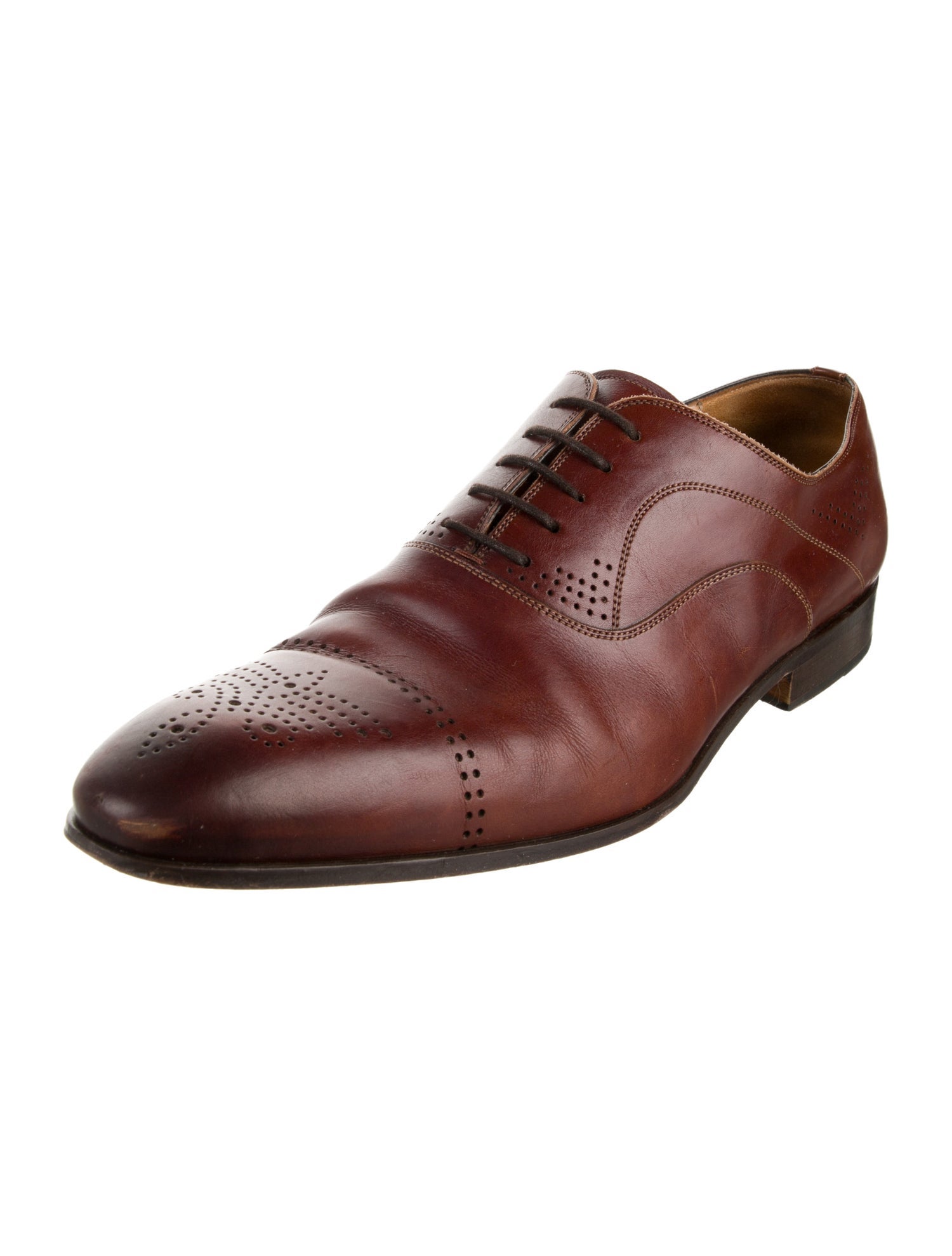 Magnanni Leather Lasercut Accents Oxfords