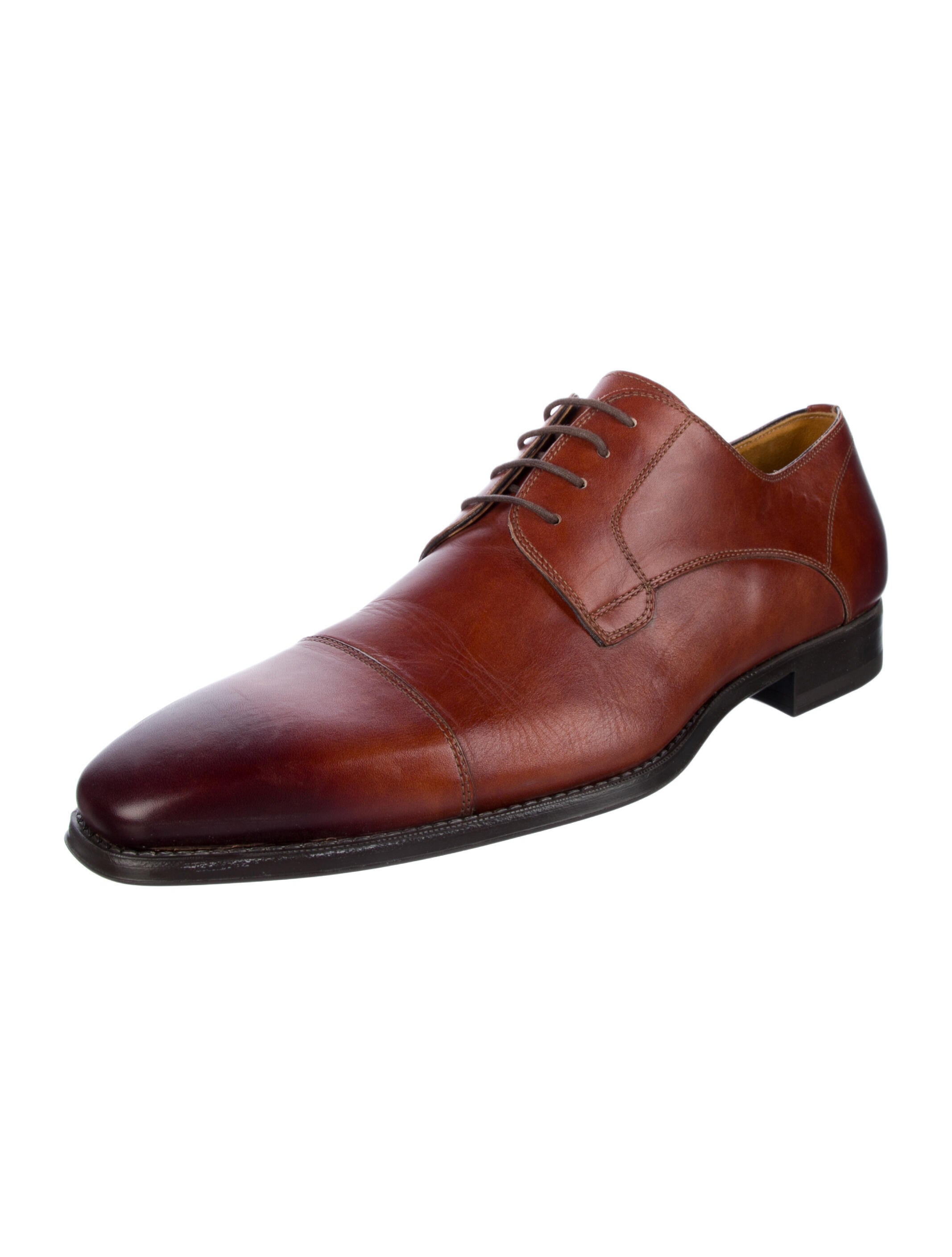 Magnanni Leather Derby Shoes