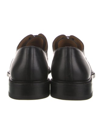 Magnanni Leather Oxfords