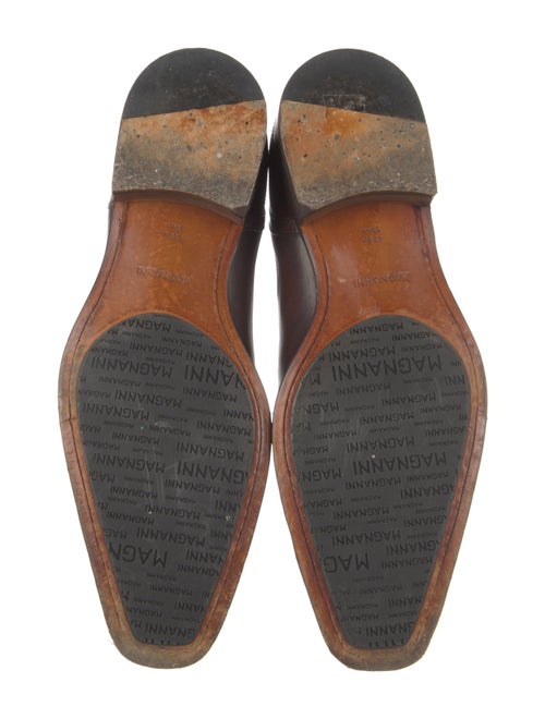 Magnanni Leather Chelsea Boots