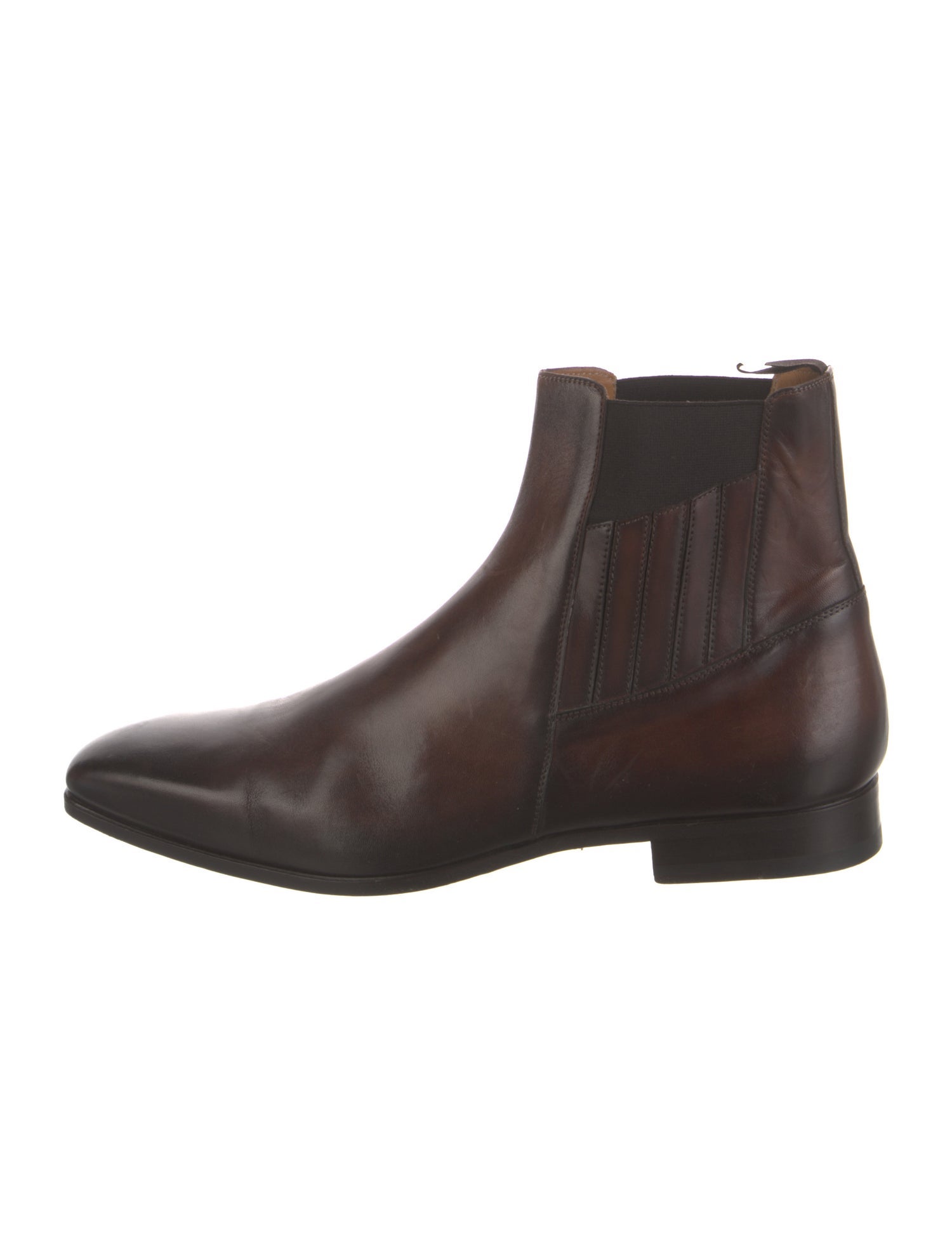 Magnanni Leather Chelsea Boots
