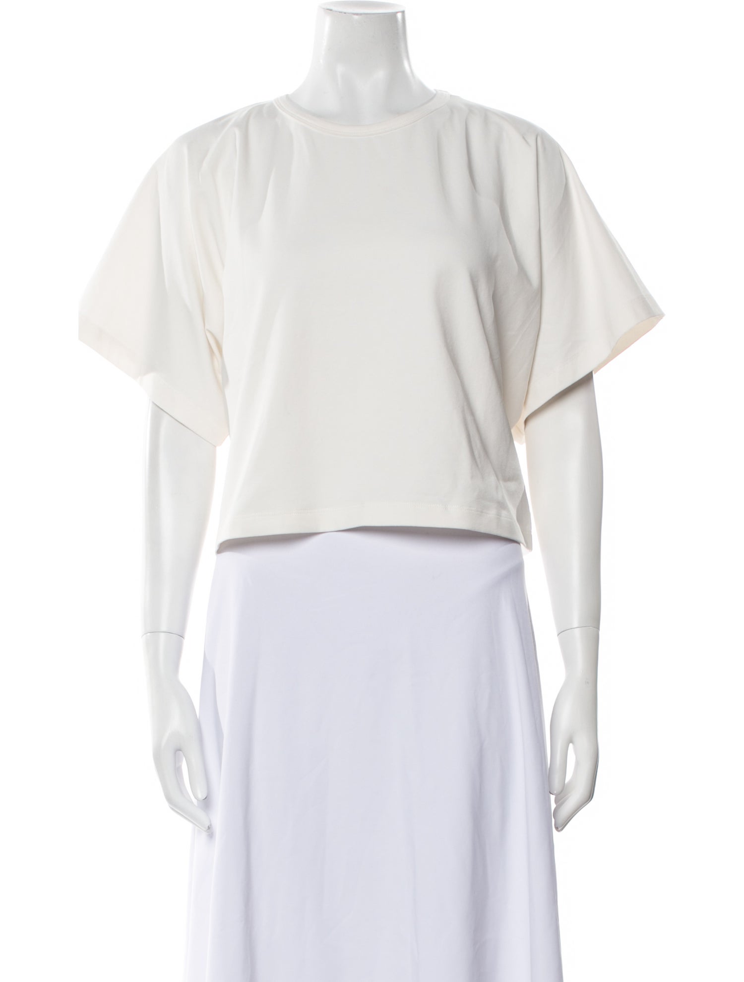 Mantu Crew Neck Short Sleeve Crop Top