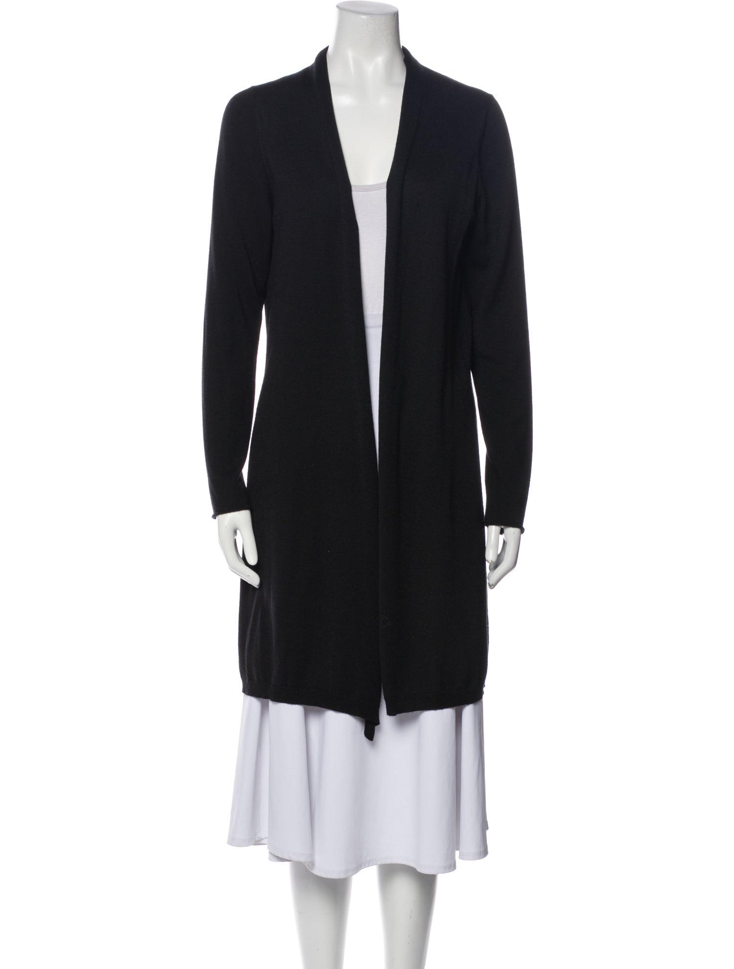 Mantu V-Neck Sweater