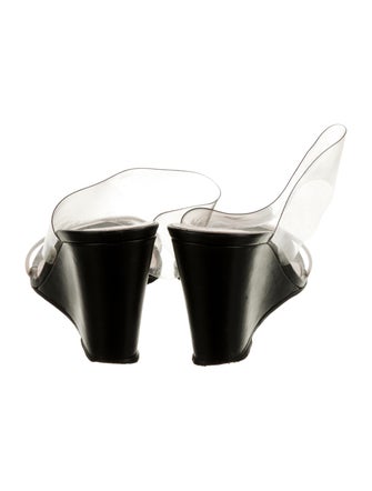 Maryam Nassir Zadeh PVC Slides