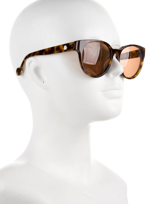 Moncler Square Tinted Sunglasses