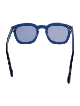 Moncler Wayfarer Tinted Sunglasses
