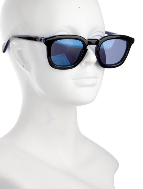 Moncler Wayfarer Tinted Sunglasses