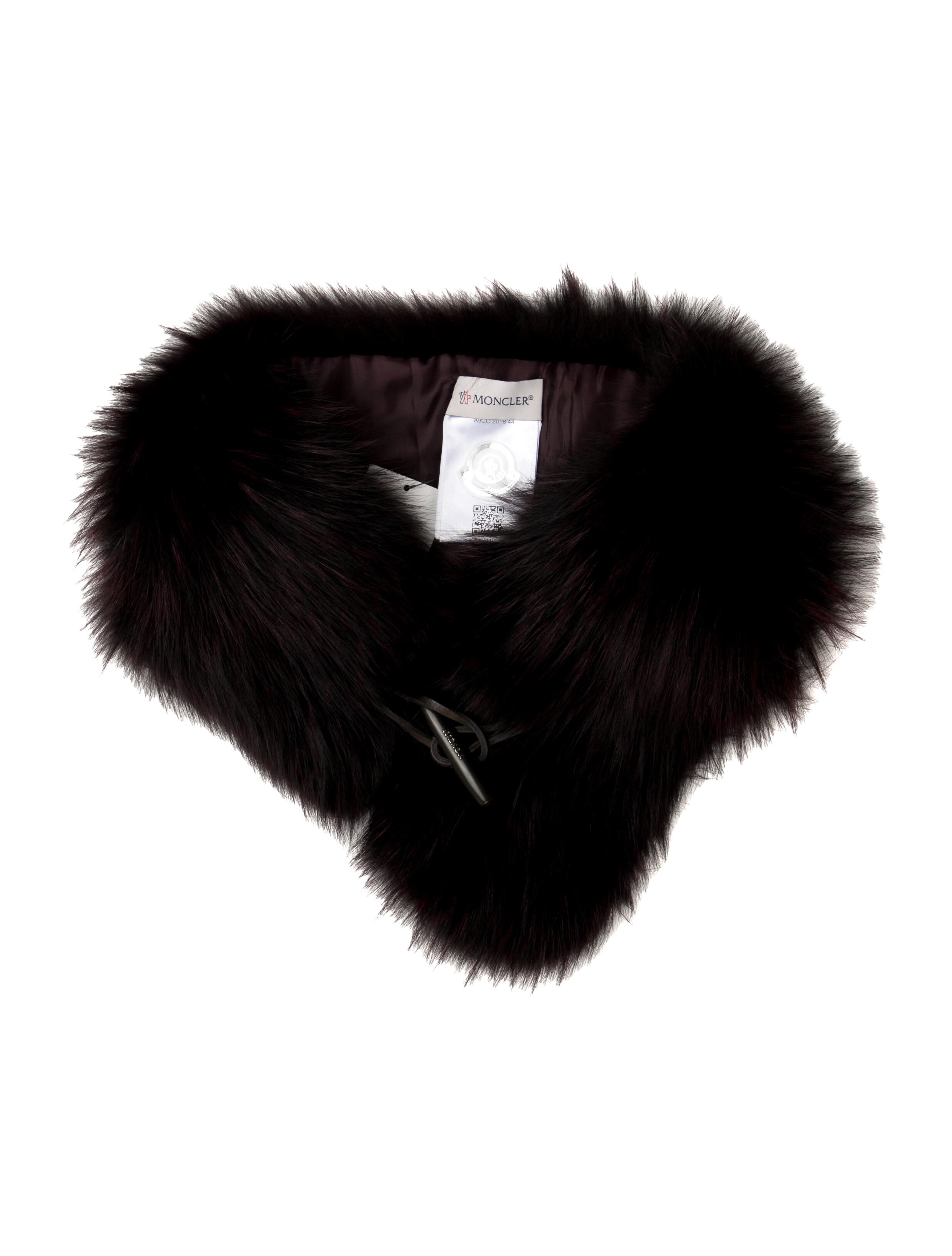 Moncler 864962 Fur Stole