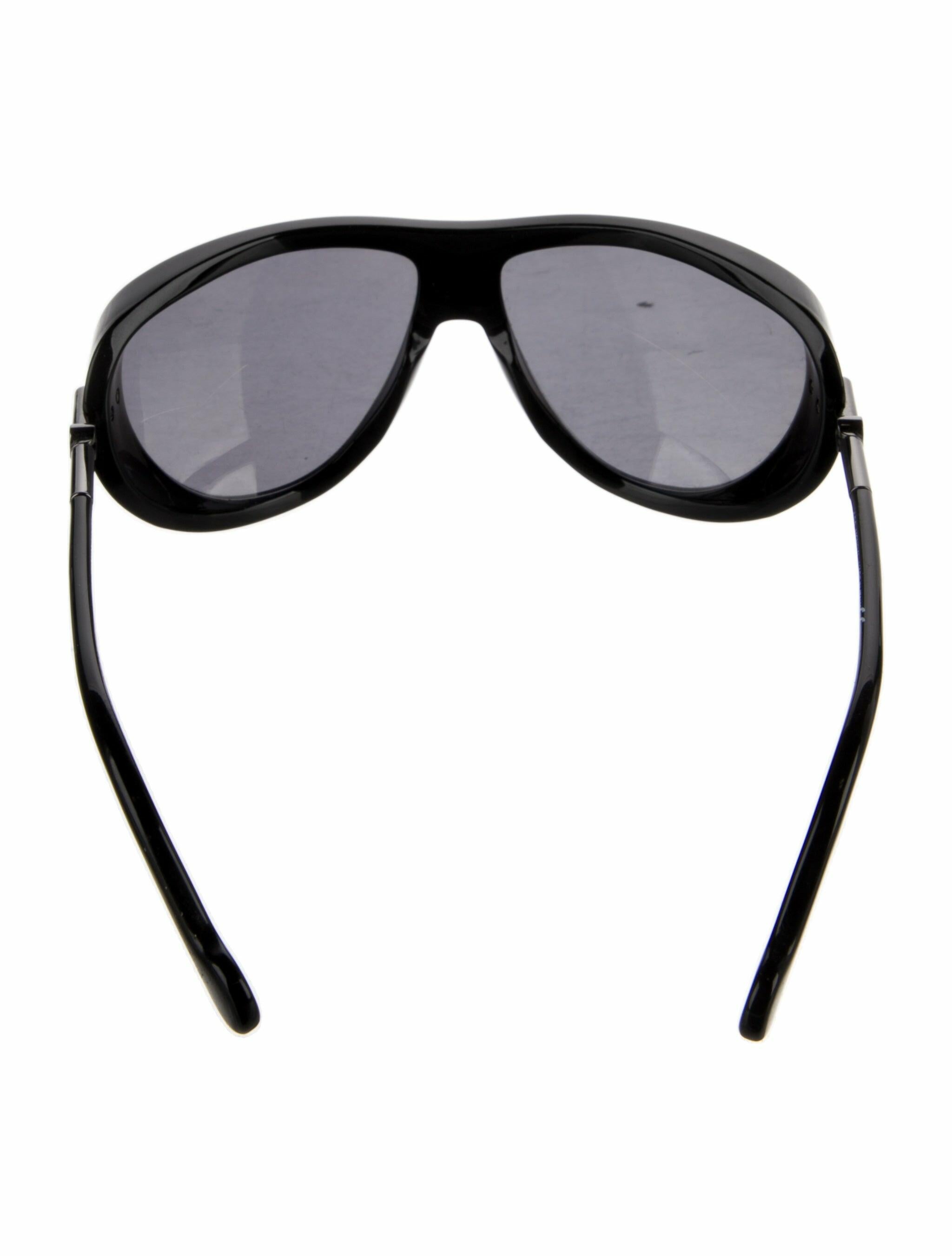 Moncler Oversize Tinted Sunglasses