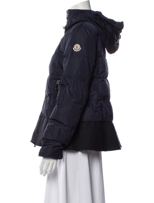 Moncler Nesea Giubbotto Down Jacket