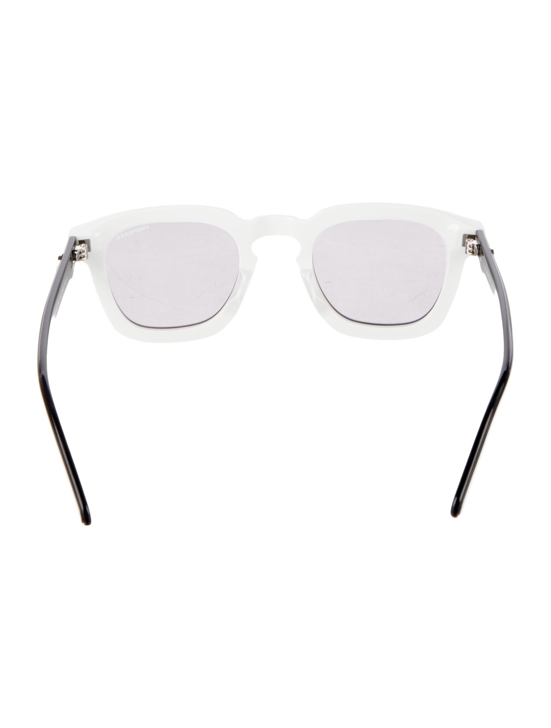 Moncler Wayfarer Tinted Sunglasses