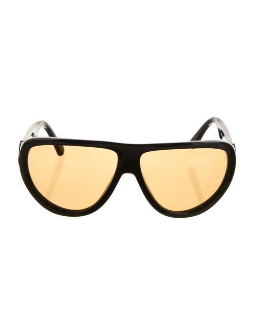 Moncler Oversize Tinted Sunglasses